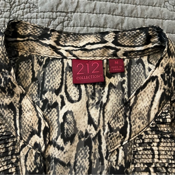 Python Print Blouse - Picture 5 of 6